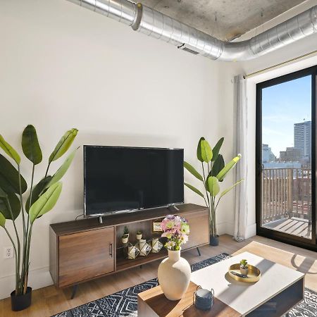 Clover Luxury High-Rise Downtown เซาท์เบนด์ ภายนอก รูปภาพ